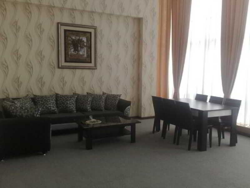 באקו Titanik Hotel מראה חיצוני תמונה