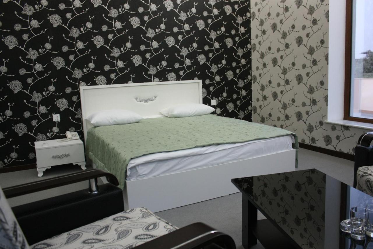 באקו Titanik Hotel מראה חיצוני תמונה