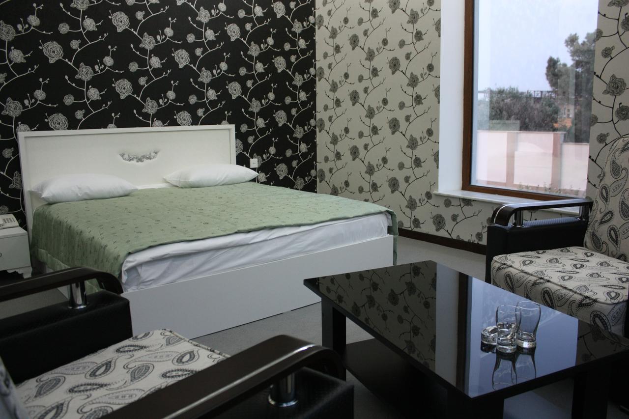 באקו Titanik Hotel מראה חיצוני תמונה