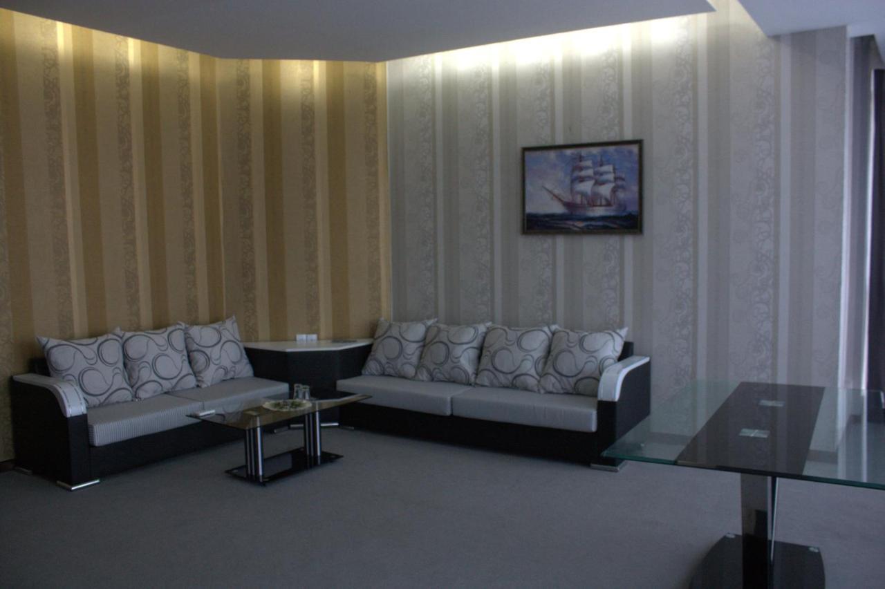 באקו Titanik Hotel מראה חיצוני תמונה