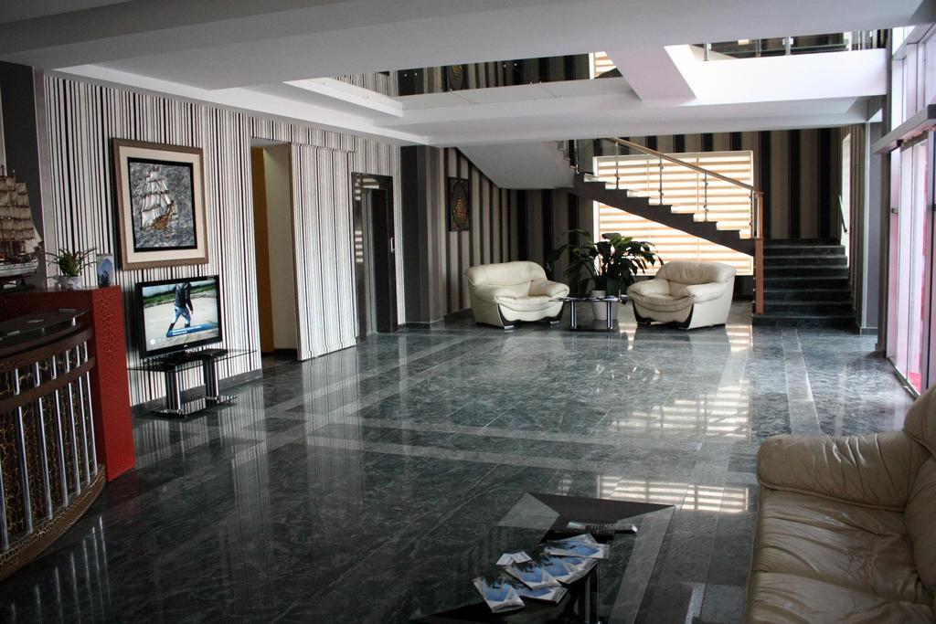 באקו Titanik Hotel מראה חיצוני תמונה
